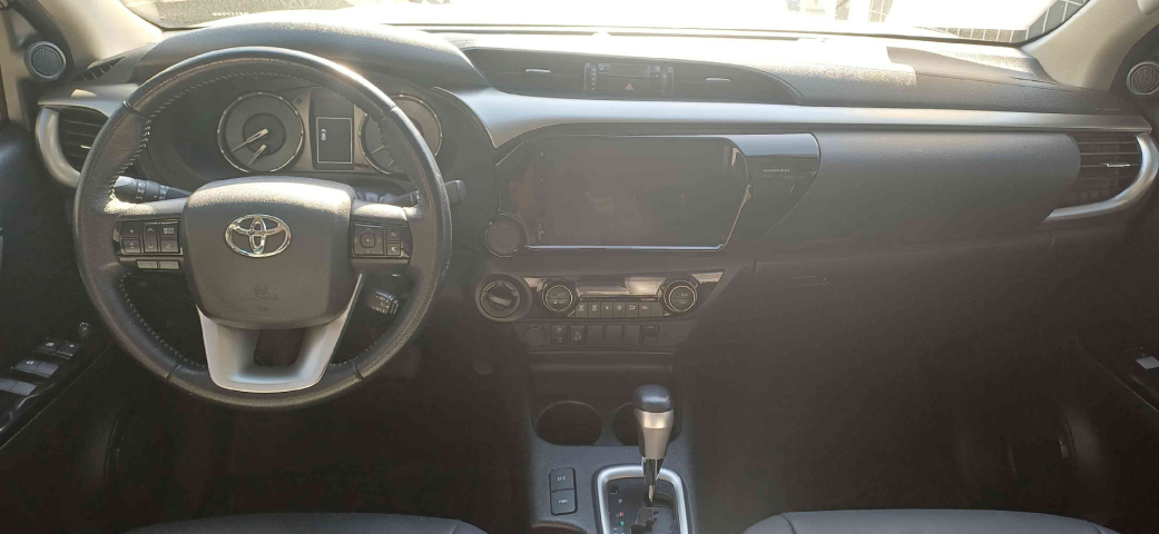 toyota hilux 2.8 d-4d turbo diesel cd sr 4x4 automatico 4p 2024