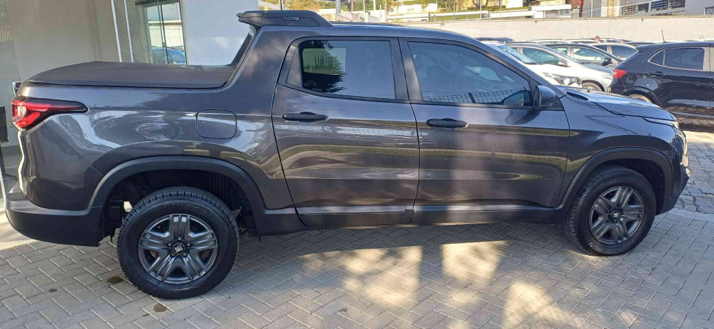 fiat toro 1.3 turbo 270 flex endurance at6 4p automatico 2023