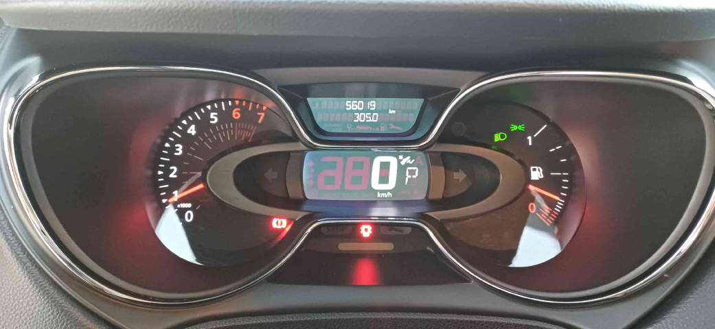 renault captur 1.3 tce flex intense x-tronic 4p automatico 2023