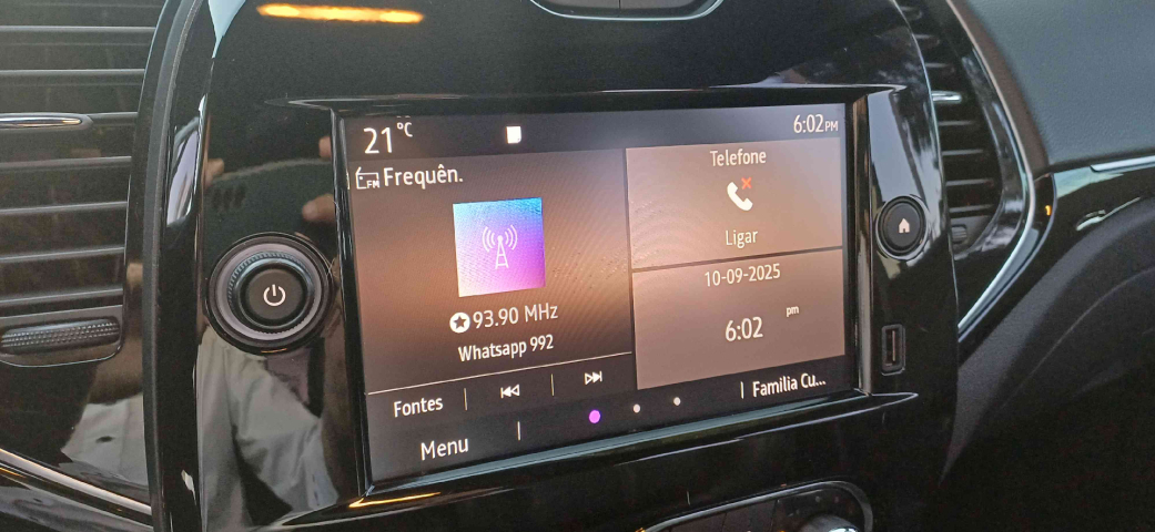 renault captur 1.3 tce flex intense x-tronic 4p automatico 2023