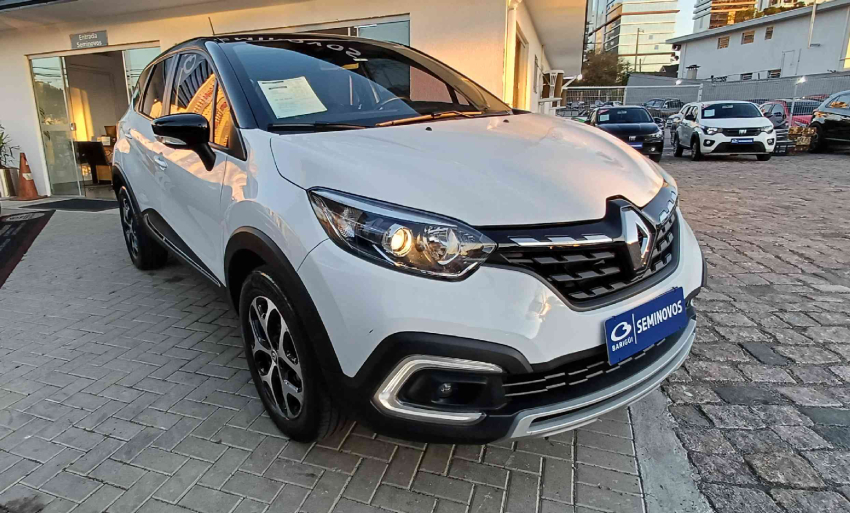 renault captur 1.3 tce flex intense x-tronic 4p automatico 2023