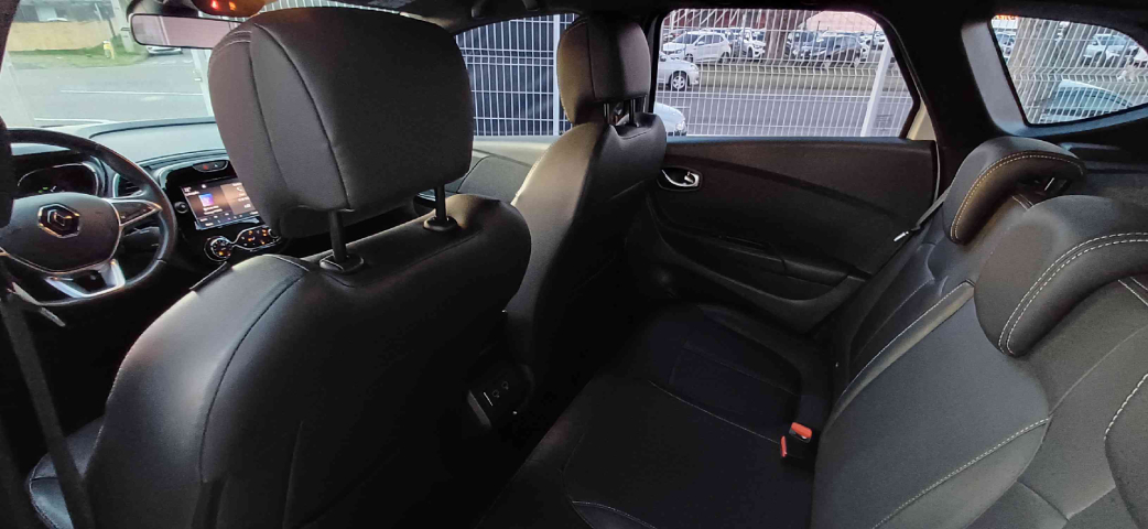renault captur 1.3 tce flex intense x-tronic 4p automatico 2023