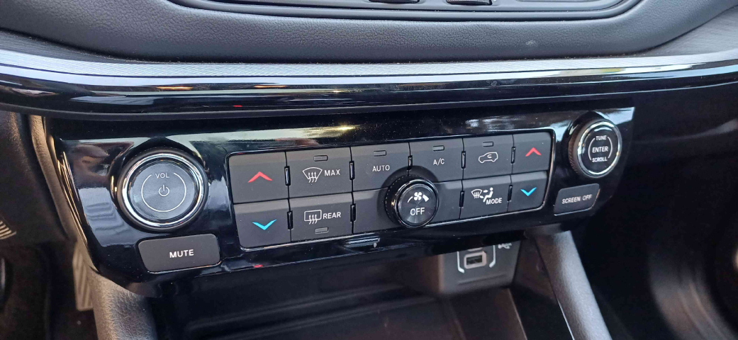 jeep compass 2.0 hurricane 4 turbo gasolina blackhawk at9 4p automatico 2025
