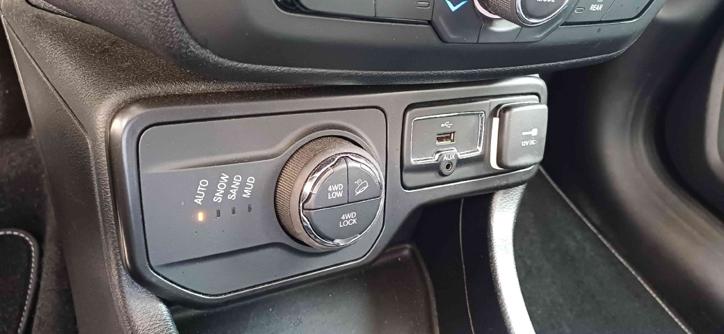 jeep renegade 2.0 16v turbo diesel longitude 4p 4x4 automatico 2021