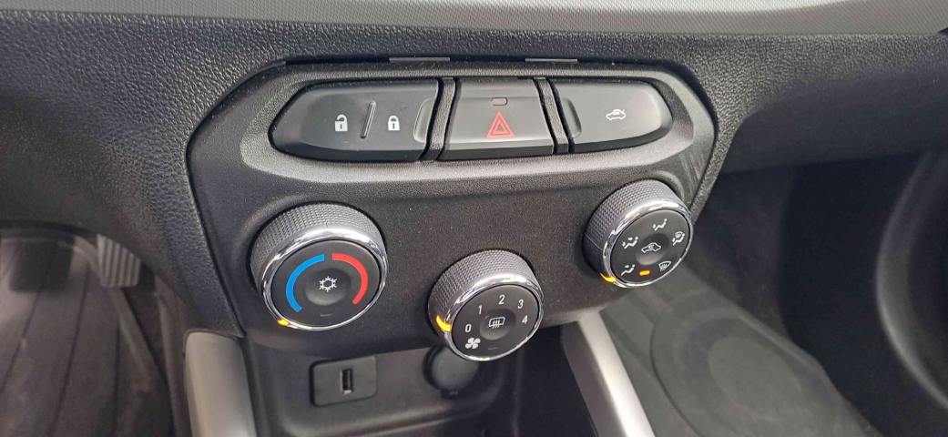 chevrolet onix 1.0 mpfi lt 8v flex 4p manual 2019