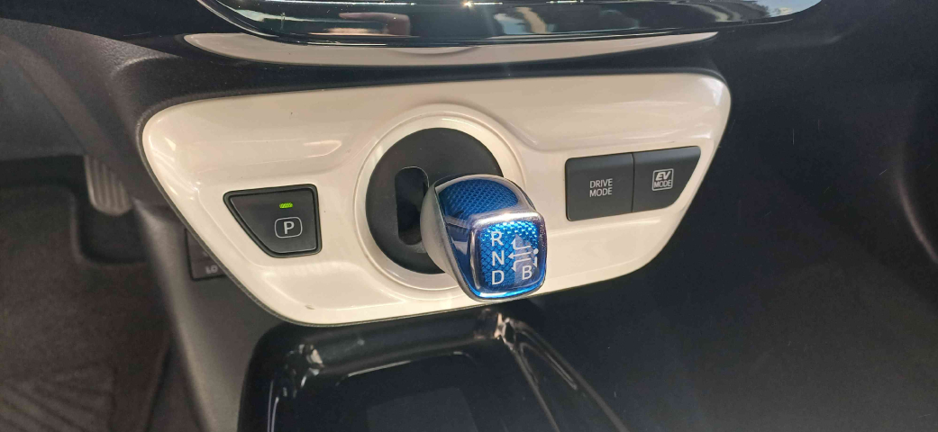 toyota prius 1.8 16v hibrido 4p automatico 2018