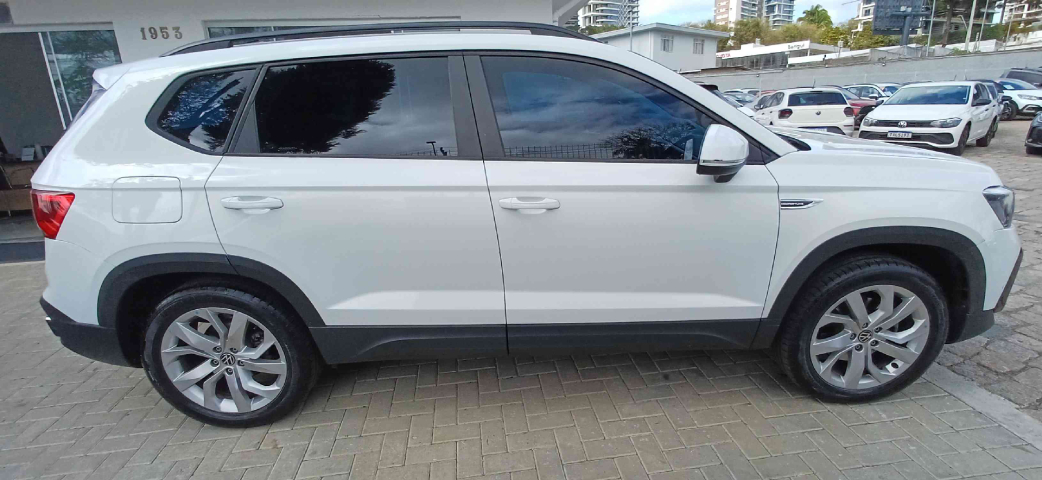 volkswagen taos 1.4 250 tsi total flex comfortline automatico 4p 2022