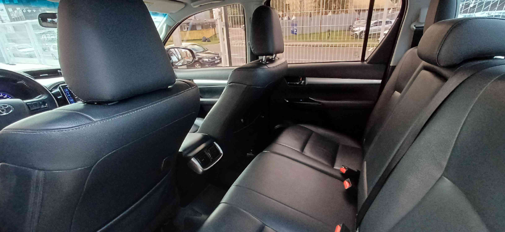 toyota hilux 2.8 srx 4x4 cd 16v diesel 4p automatico 2018