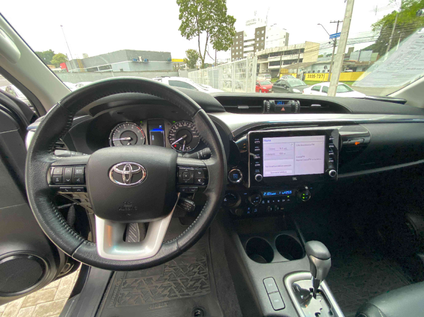 toyota hilux 2.8 d-4d turbo diesel cd srx 4x4 automatico 4p 2023