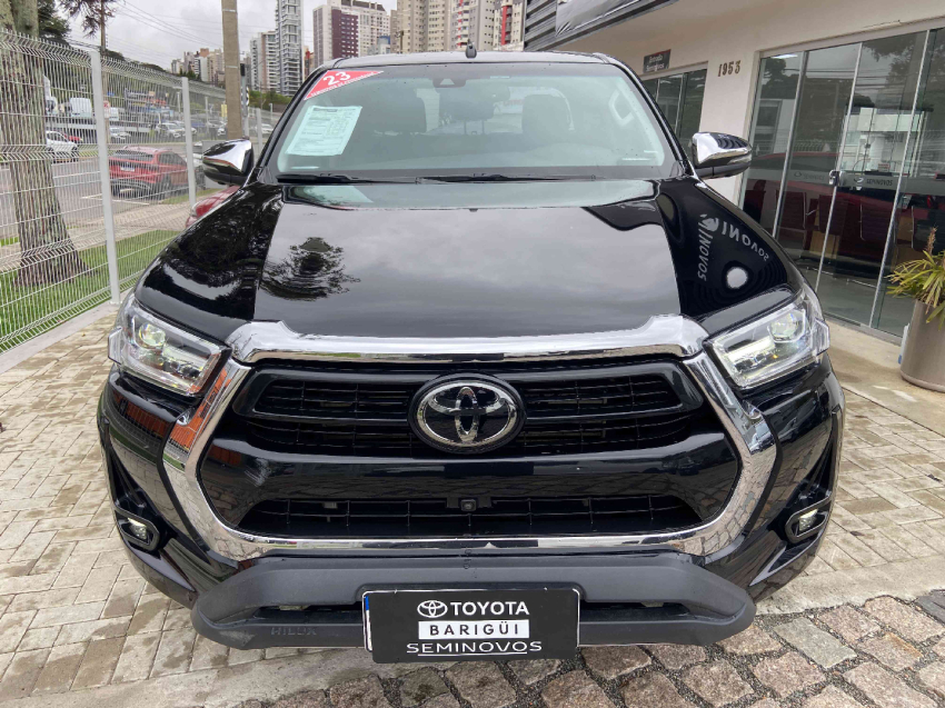 toyota hilux 2.8 d-4d turbo diesel cd srx 4x4 automatico 4p 2023