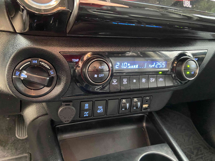 toyota hilux 2.8 d-4d turbo diesel cd srx 4x4 automatico 4p 2023