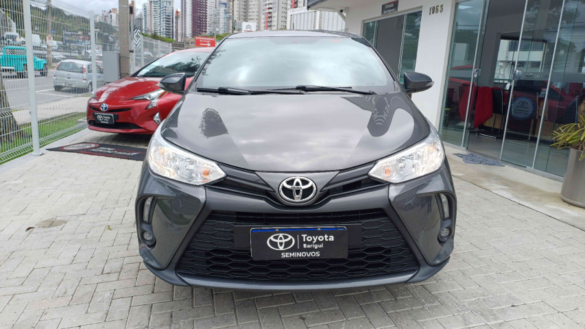 toyota yaris 1.5 16v flex xl multidrive 4p automatico 2025