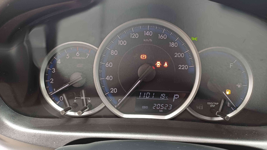 toyota yaris 1.5 16v flex xl multidrive 4p automatico 2025