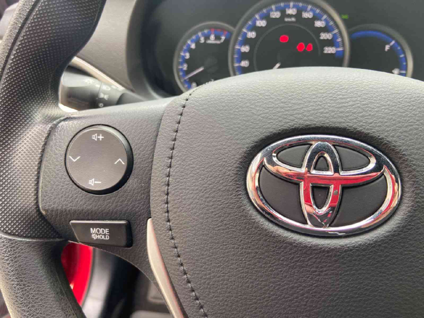 toyota yaris 1.5 16v flex xl plus connect multidrive 4p automatico 2022