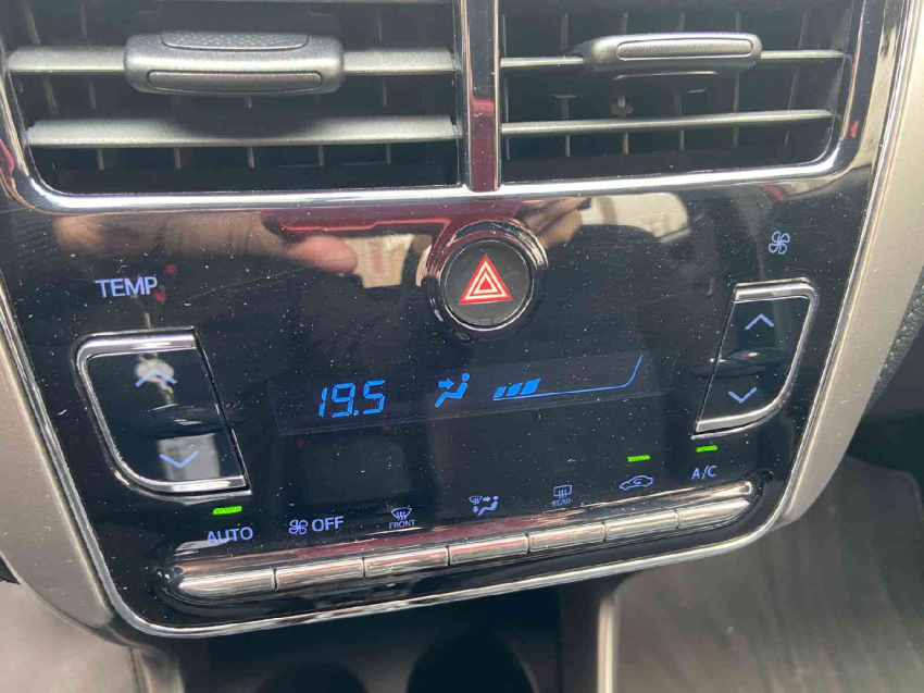 toyota yaris 1.5 16v flex xl plus connect multidrive 4p automatico 2022