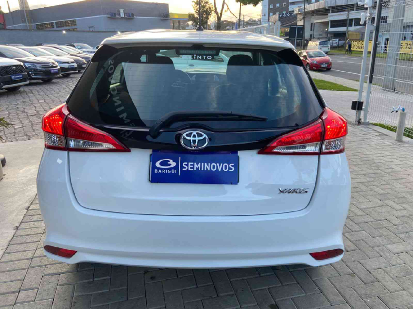 toyota yaris 1.5 16v flex xl multidrive 4p automatico 20245 toyota yaris 1.5 16v flex xl multidrive 4p automatico 20245