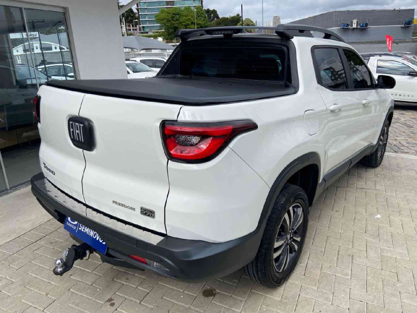fiat toro 1.3 turbo 270 flex freedom at6 4p automatico 2024