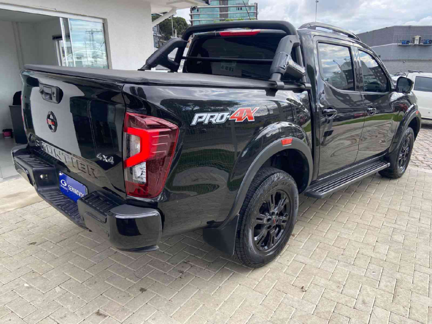 nissan frontier 2.3 16v turbo diesel pro4x cd 4x4 automatico 4p 20233 nissan frontier 2.3 16v turbo diesel pro4x cd 4x4 automatico 4p 20233