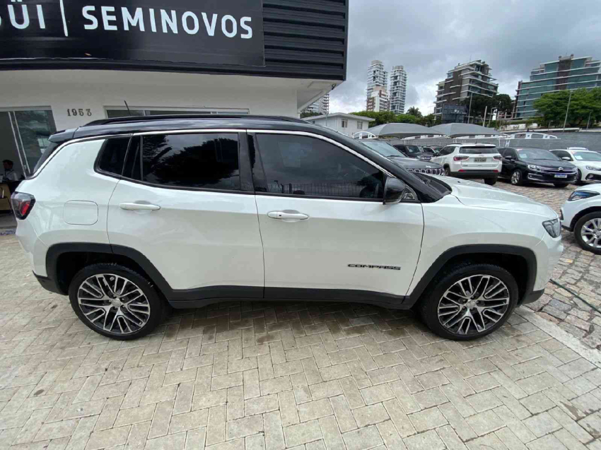 jeep compass 1.3 t270 turbo flex limited at6 4p automatico 20233 jeep compass 1.3 t270 turbo flex limited at6 4p automatico 20233