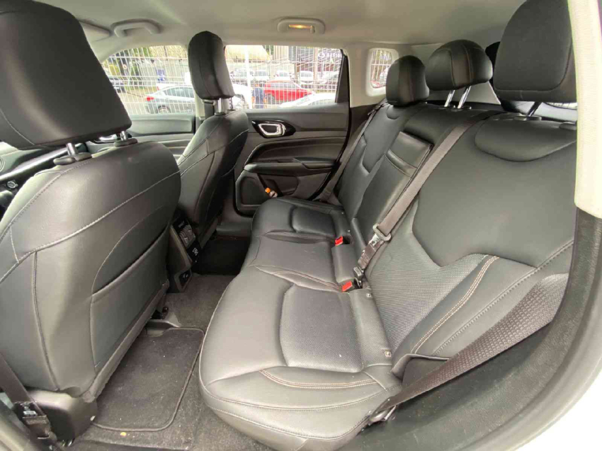 jeep compass 1.3 t270 turbo flex limited at6 4p automatico 20239 jeep compass 1.3 t270 turbo flex limited at6 4p automatico 20239