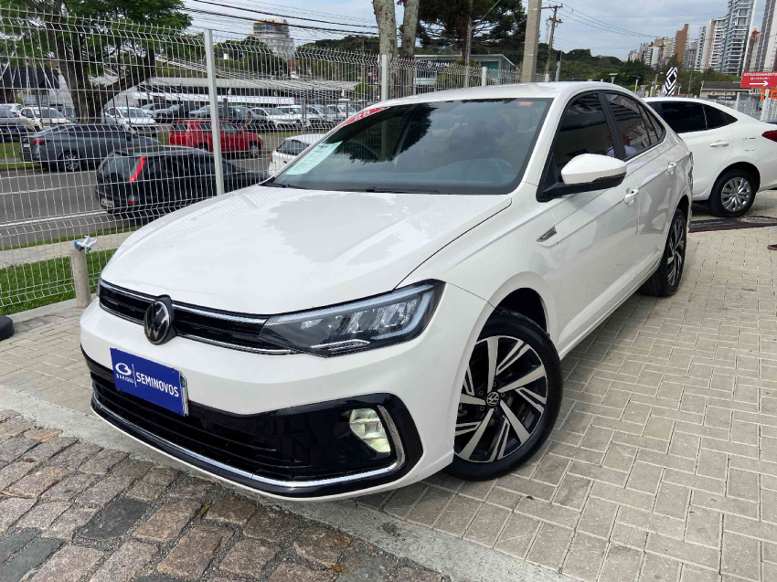 volkswagen virtus 1.0 200 tsi highline automatico flex 4p 2025