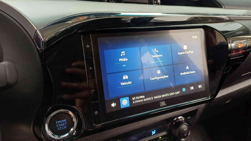 toyota hilux 2.8 d-4d turbo diesel cd srx plus 4x4 automatico 4p 202411