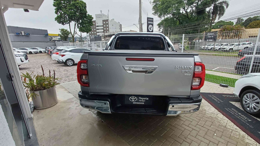toyota hilux 2.8 d-4d turbo diesel cd srx plus 4x4 automatico 4p 20244