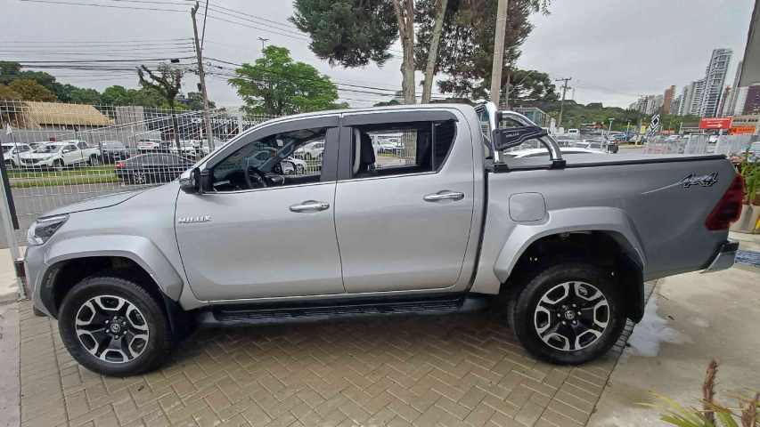 toyota hilux 2.8 d-4d turbo diesel cd srx plus 4x4 automatico 4p 20245