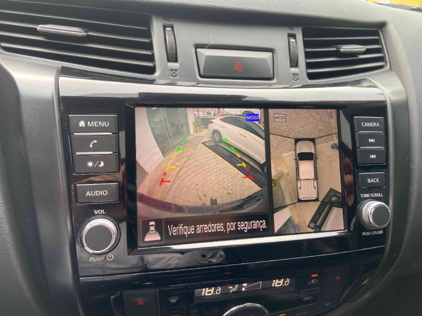 nissan frontier 2.3 16v turbo diesel pro4x cd 4x4 automatico 4p 202315