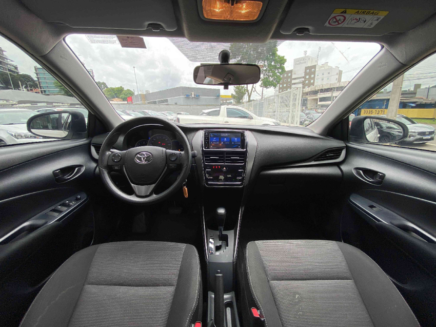 toyota yaris 1.5 16v flex sedan xl live multidrive 4p automatico 202316
