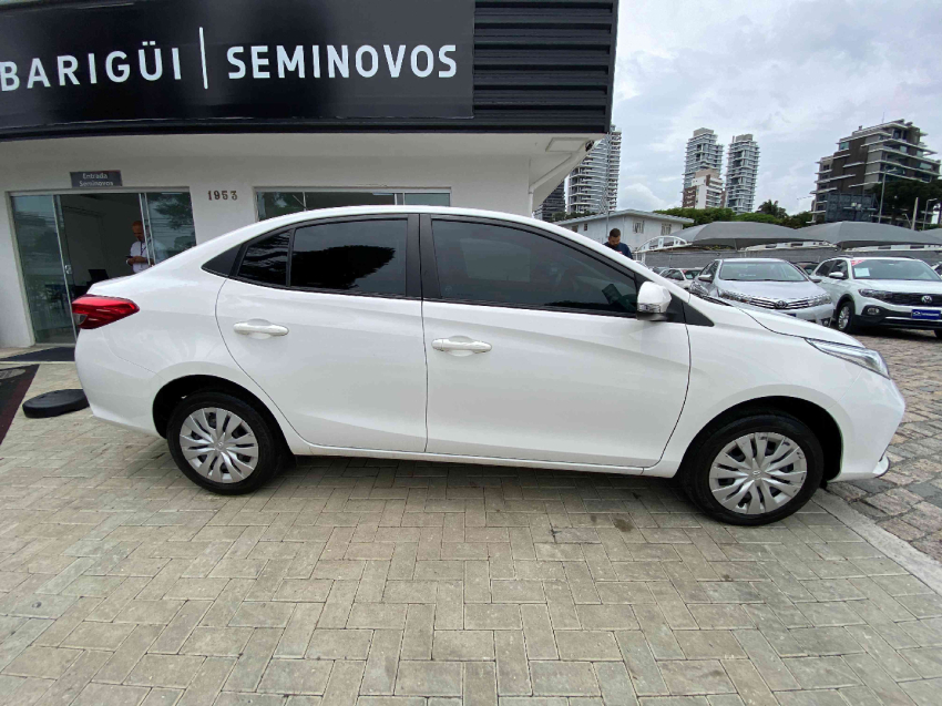 toyota yaris 1.5 16v flex sedan xl live multidrive 4p automatico 20233