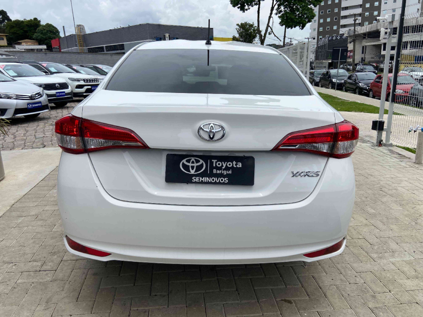 toyota yaris 1.5 16v flex sedan xl live multidrive 4p automatico 20235