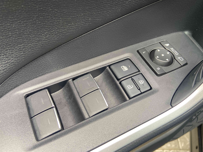 toyota rav4 2.5 vvt-ie hybrid sx connect awd cvt hibrido 4p automatico 202511