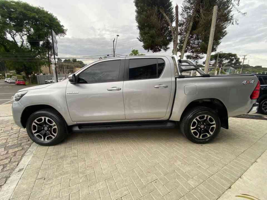 toyota hilux 2.8 d-4d turbo diesel cd srv 4x4 automatico 4p 20217