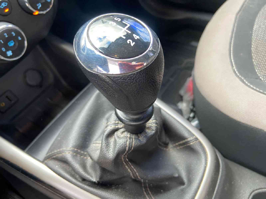 chevrolet prisma 1.4 mpfi ltz 8v flex 4p manual 201511