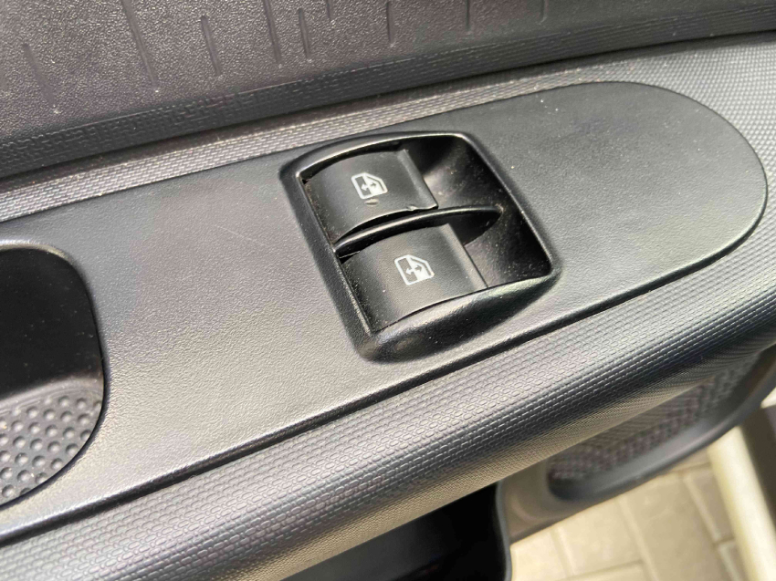 fiat mobi 1.0 evo flex like. manual 4p 201710