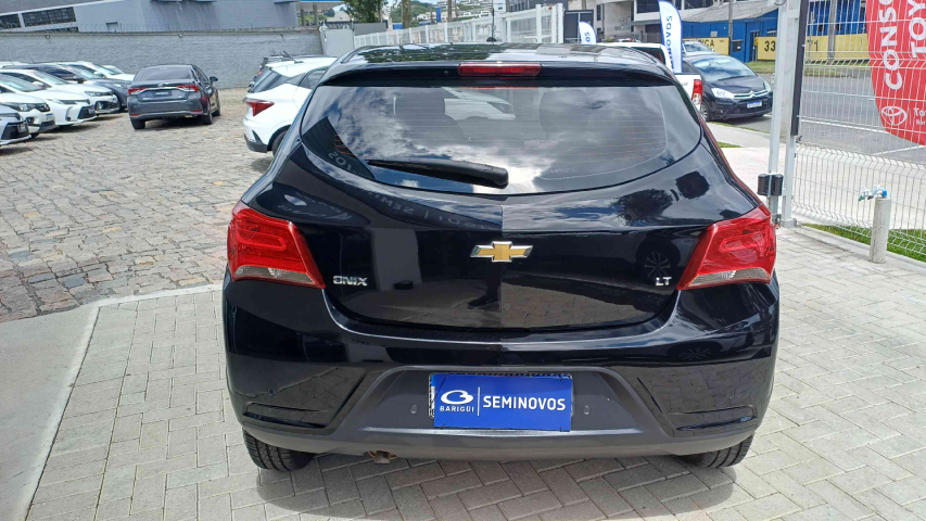 chevrolet onix 1.0 mpfi lt 8v flex 4p manual 20195