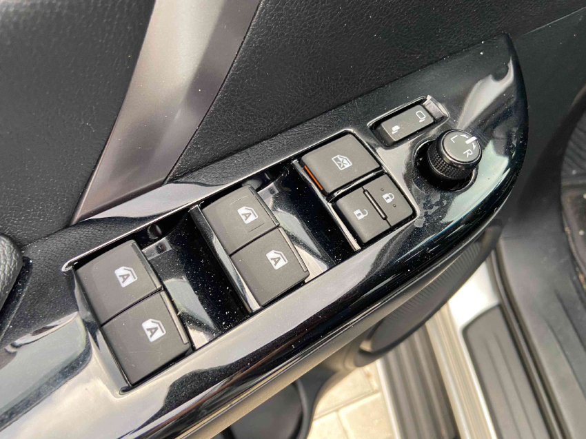 toyota hilux sw4 2.8 d-4d turbo diesel srx 4x4 automatico 4p 202411