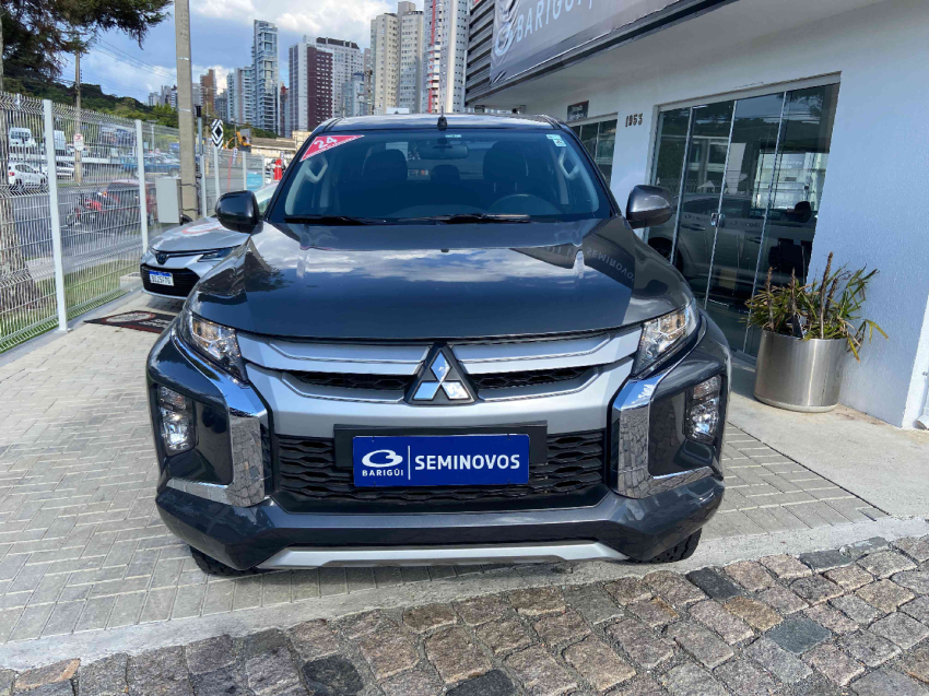 mitsubishi triton 2.4 biturbo diesel cd gls 4x4 automatico 4p 20241