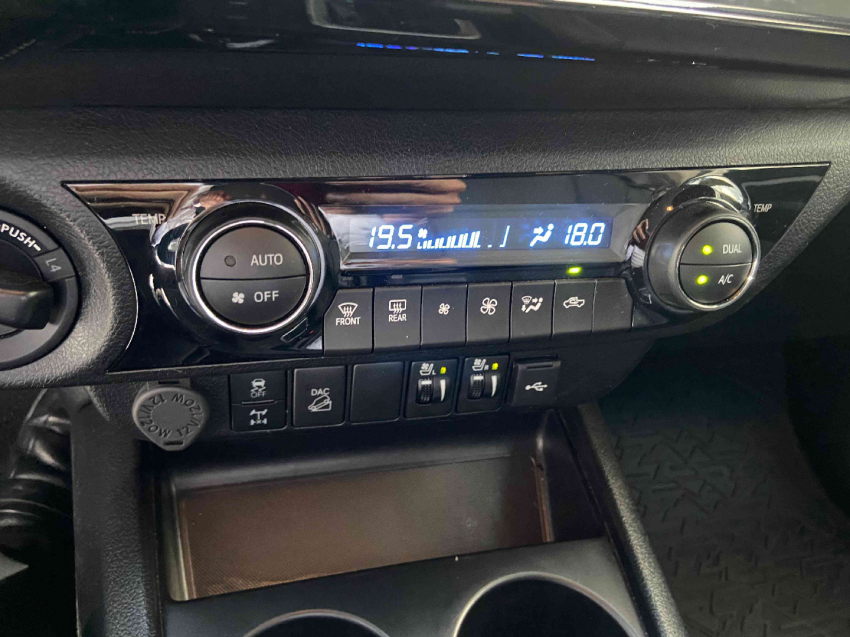 toyota hilux 2.8 d-4d turbo diesel cd srx plus 4x4 automatico 4p 202413