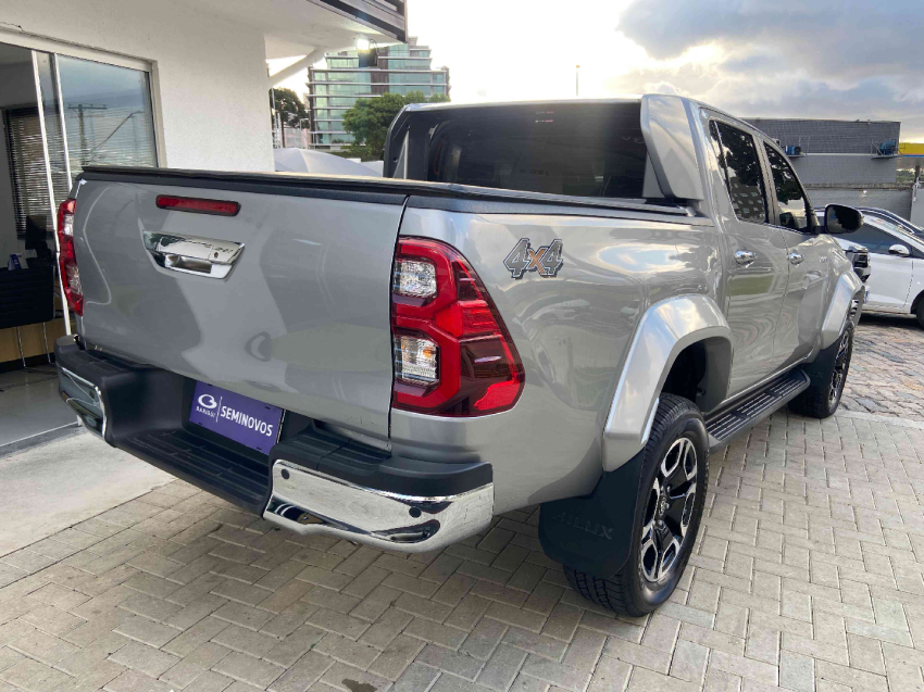 toyota hilux 2.8 d-4d turbo diesel cd srx plus 4x4 automatico 4p 20244