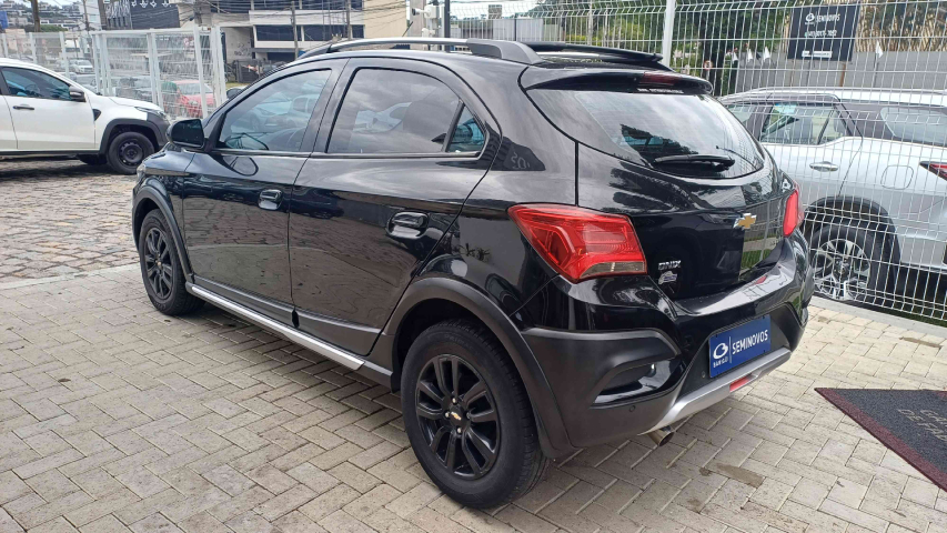 chevrolet onix 1.4 mpfi activ 8v flex 4p manual 20195