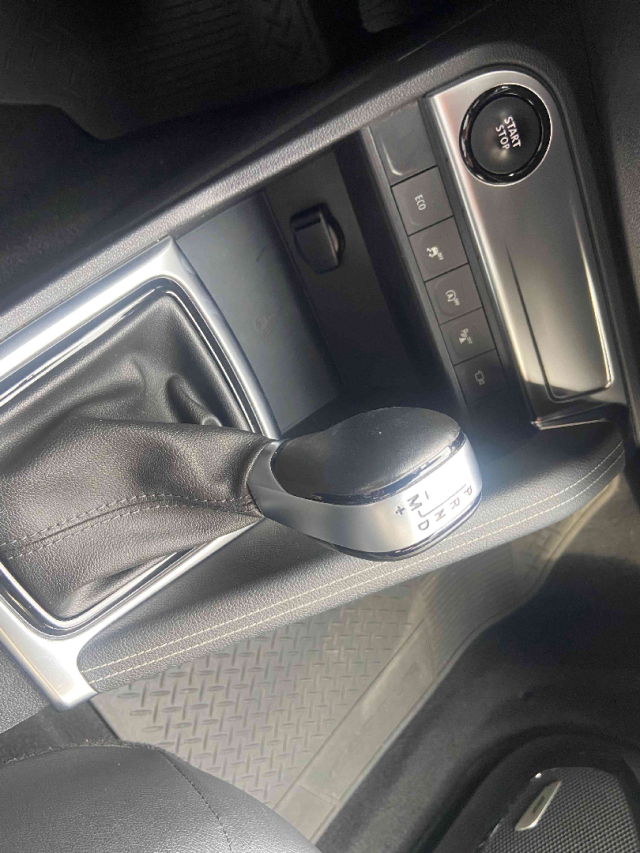 renault captur 1.3 tce flex iconic x-tronic 4p automatico 202212