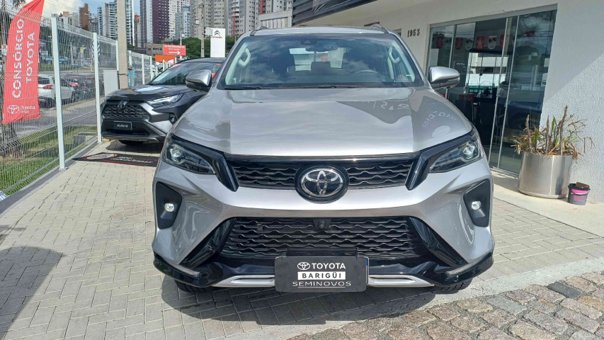 toyota hilux sw4 2.8 d-4d turbo diesel srx platinum 7l 4x4 automatico 4p 20241