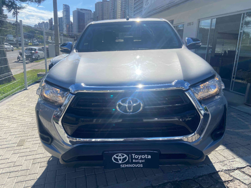 toyota hilux 2.8 d-4d turbo diesel cd srv 4x4 automatico 4p 20221