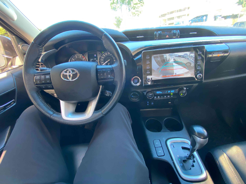 toyota hilux 2.8 d-4d turbo diesel cd srv 4x4 automatico 4p 202214