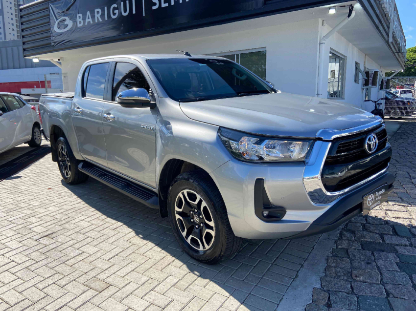 toyota hilux 2.8 d-4d turbo diesel cd srv 4x4 automatico 4p 20222