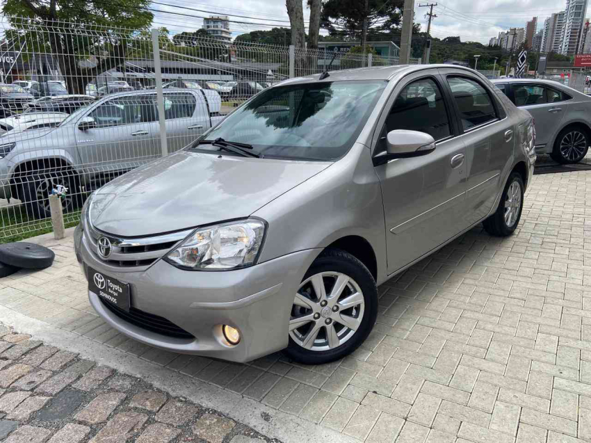 toyota etios 1.5 xls sedan 16v flex 4p automatico 2.0 2017