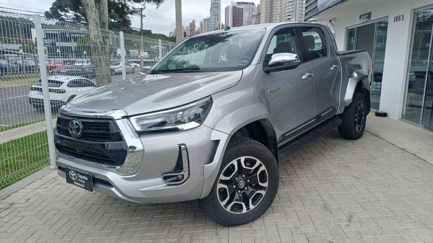 toyota hilux 2.8 d-4d turbo diesel cd srx plus 4x4 automatico 4p 202416