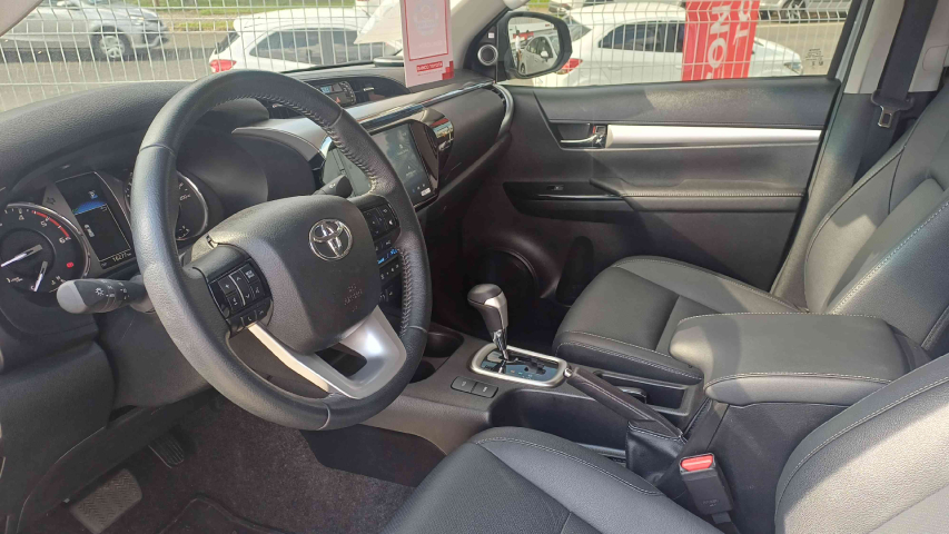 toyota hilux 2.8 d-4d turbo diesel cd srx plus 4x4 automatico 4p 20248